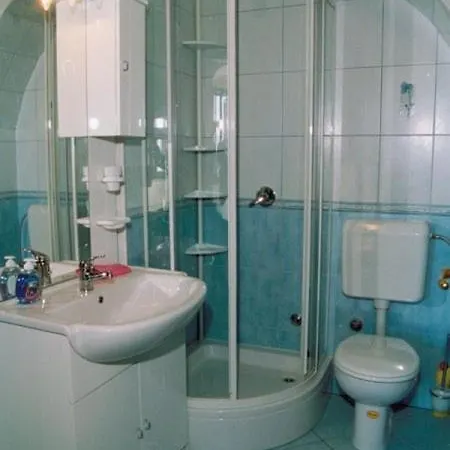 Apartmán In With Sea View, Terrace, Air Conditioning, Wifi Ika