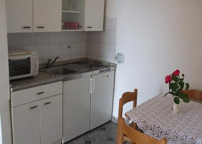 In With Sea View, Terrace, Air Conditioning, Wifi Ika