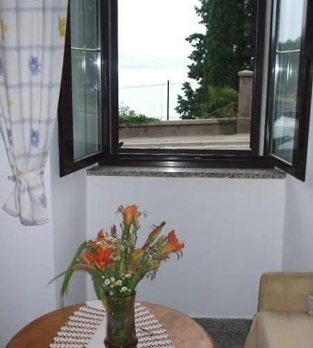 In With Sea View, Terrace, Air Conditioning, Wifi Ika