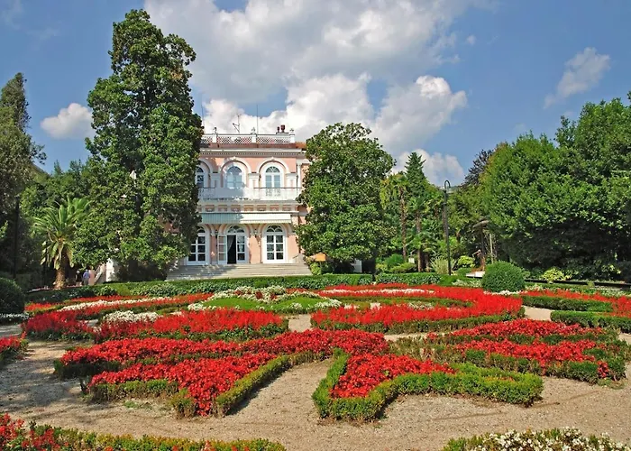 In With Sea View, Terrace, Air Conditioning, Wifi Ika